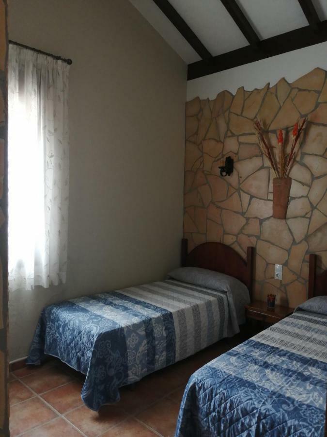 La Solana De Turon. El Pino Guest House Ardales Exterior photo